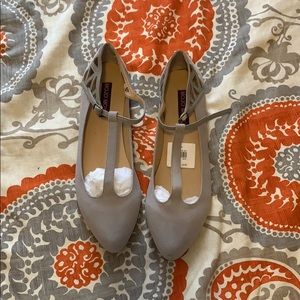 Mojo Moxy T-strap flats